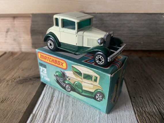 Matchbox 75 series 73 'A' Ford box 1979 Lesney England