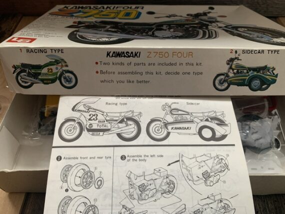 LS M312 Kawasaki Z 750 FOUR model kit 1:20 1980 Japan - Image 3