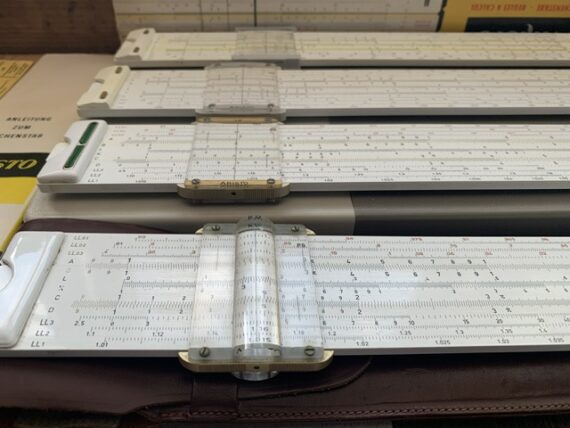 4x Aristo 0968 slide rule versions with acces 1950-1970 Germany - Image 4