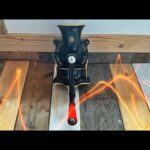 Spong no 1 cast iron Coffee Mill with cup for DE England 1960 Netherlands