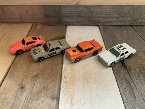 Hot wheels 4x Porsche police Chevy cars 1970 Hong Kong Malaysia - Image 2