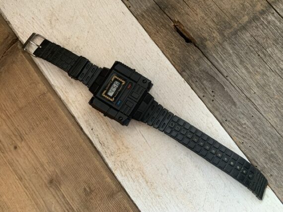 Robot Watch transformer complete with strap clone 1980 Taiwan - Image 10