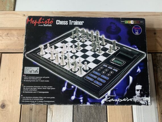 Mephisto Chess trainer computer electronic Saitek 2000 in box - Image 11