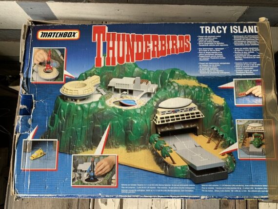 Thunderbirds Tracy Island Matchbox Box figures complete 1992