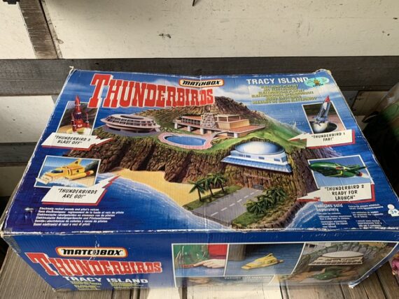 Thunderbirds Tracy Island Matchbox Box figures complete 1992 - Image 12