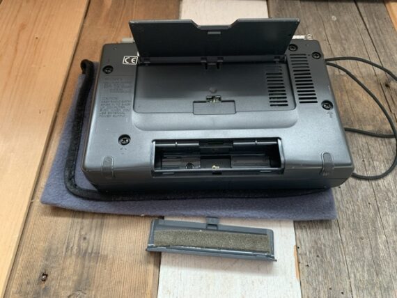 Sony ICF-SW30 world receiver digital with sleeve 1990 Japan - Image 3