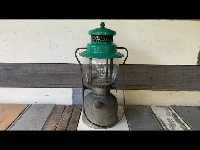 Coleman model 242B 300CP Sport-Lite lantern 1938 Canada Coleman model 242B 300CP Sport-Lite lantern 1938 Canada