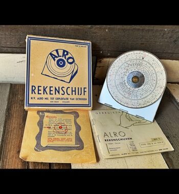 ALRO 300D circular Slide rule in metal case full set made ca. 1950 in Holland