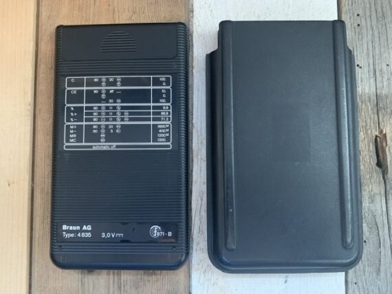 Braun ET 55 LCD Calculator 4835 design by Rams 1980 Germany - Image 3