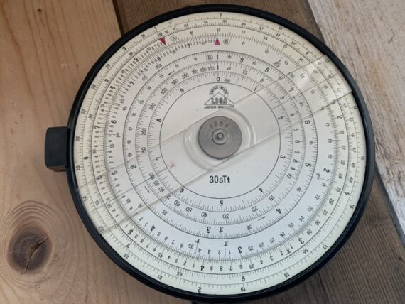 Loga 30sTt 360 circular duplex slide rule in case 1970 Switzerland - Image 3