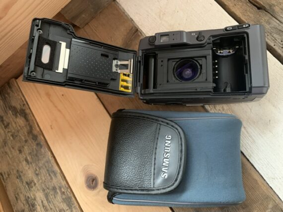 Samsung Vega 170 compact camera bag 35mm 2000 - Image 8