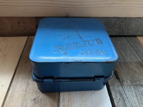 Radius 46 LTD metal case camping stove with accessories 1950 Sweden - Image 3