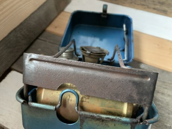 Radius 46 LTD metal case camping stove with accessories 1950 Sweden - Image 13