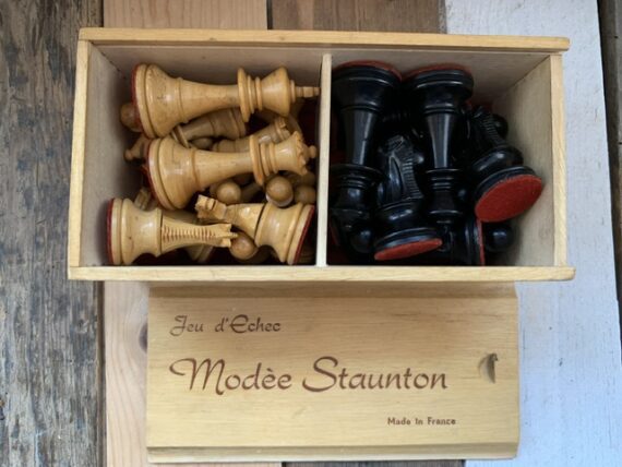 Lardy staunton Chess set K74 larger size weighted 1960 France - Image 9