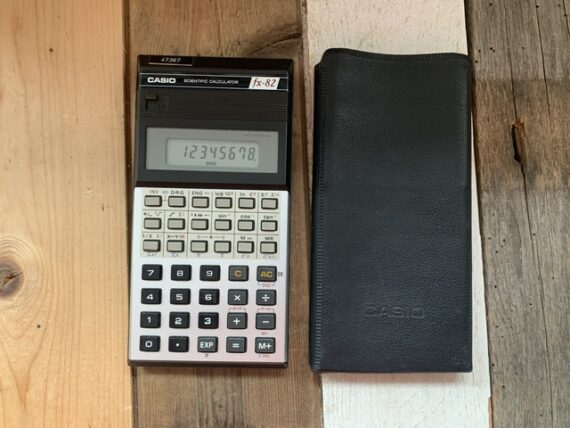 Casio fx-82 electronic The original scientific calculator 1982 Japan - Image 4