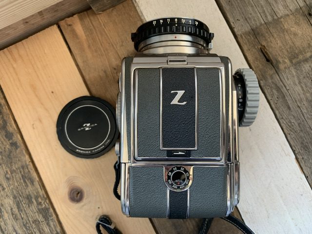 Zenza Bronica ETRS Bodyのみ Bronica Zenza Z camera - fantastic vintage finds - Vintage
