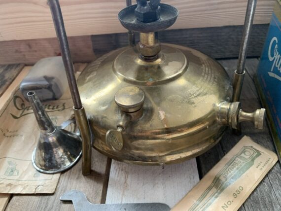 Optimus 48L brass camping Stove in tin 1960 Sweden - Image 13
