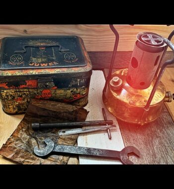 Juwel 21 small brass camping stove in tin 1950 Germany