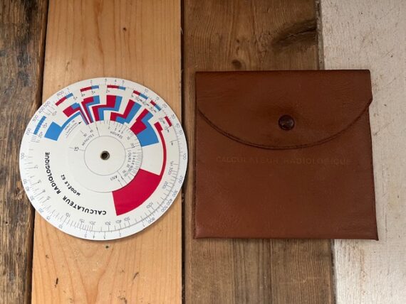 Graphoplex Modele 62 circular slide rule in case Radiological 1960 France