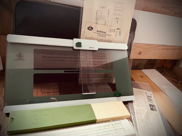 Faber Castell projection slide rule 310/88,89 case 1960 Germany