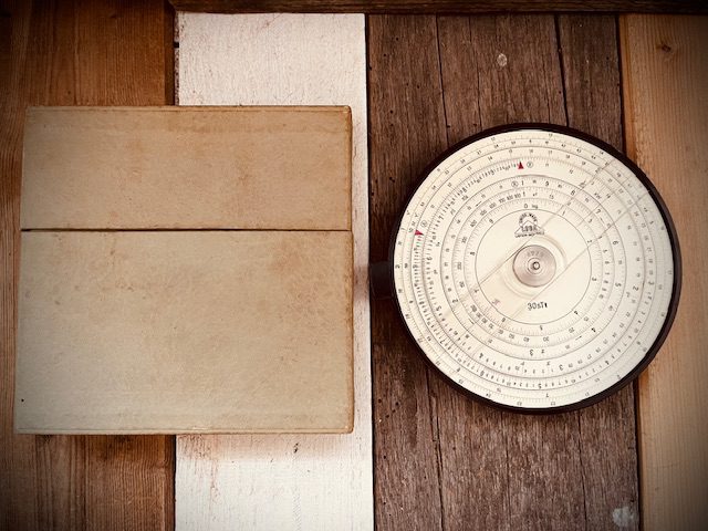 Loga 30sTt 360 circular duplex slide rule in case 1970 Switzerland