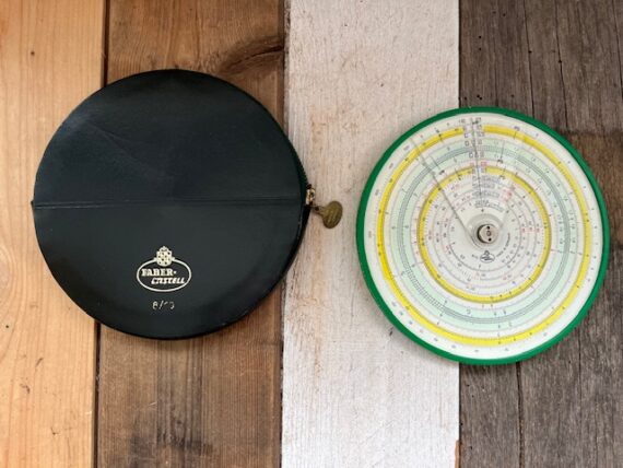 Faber Castell 8/10 circular slide rule in case 1965 Germany