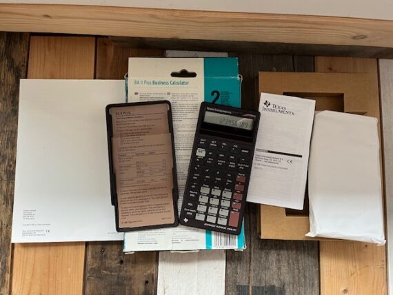 Texas Instruments TI BA II Plus Business calculator complete set 1999 USA - Image 3